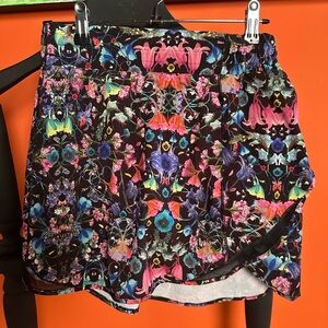lululemon athletica Black Multicolor Floral Hotty Hot Skort